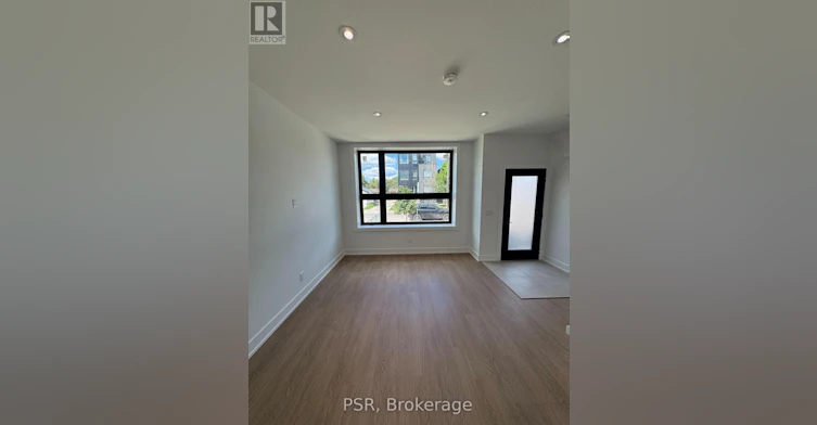 MAIN-99 Ypres Road, Toronto, ON, M6M 3X2 - 3