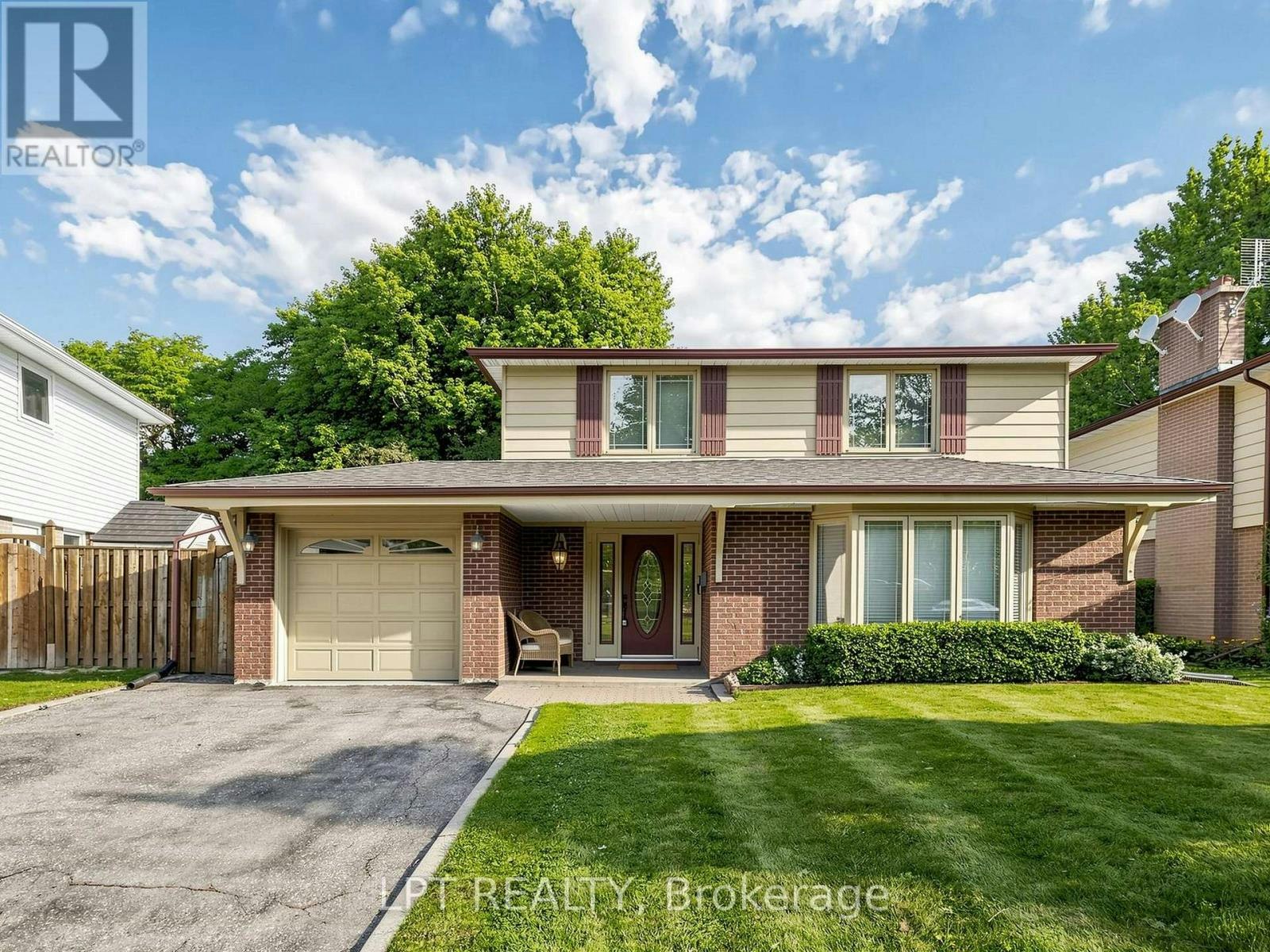 70 Roberts Crescent, Brampton, ON, L6W 1G8