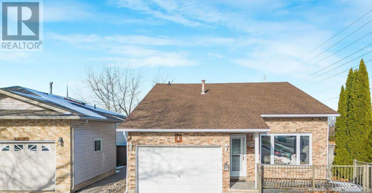 4 Eastwood Drive, Welland, ON, L3C 6W3 - 2