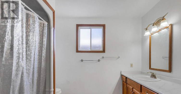 4 Eastwood Drive, Welland, ON, L3C 6W3 - 15