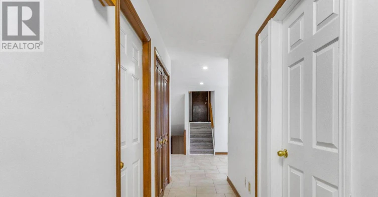 4 Eastwood Drive, Welland, ON, L3C 6W3 - 4