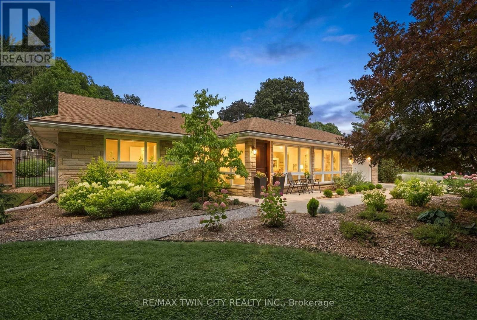 395 Blue Heron Ridge, Cambridge, ON, N3H 3H2