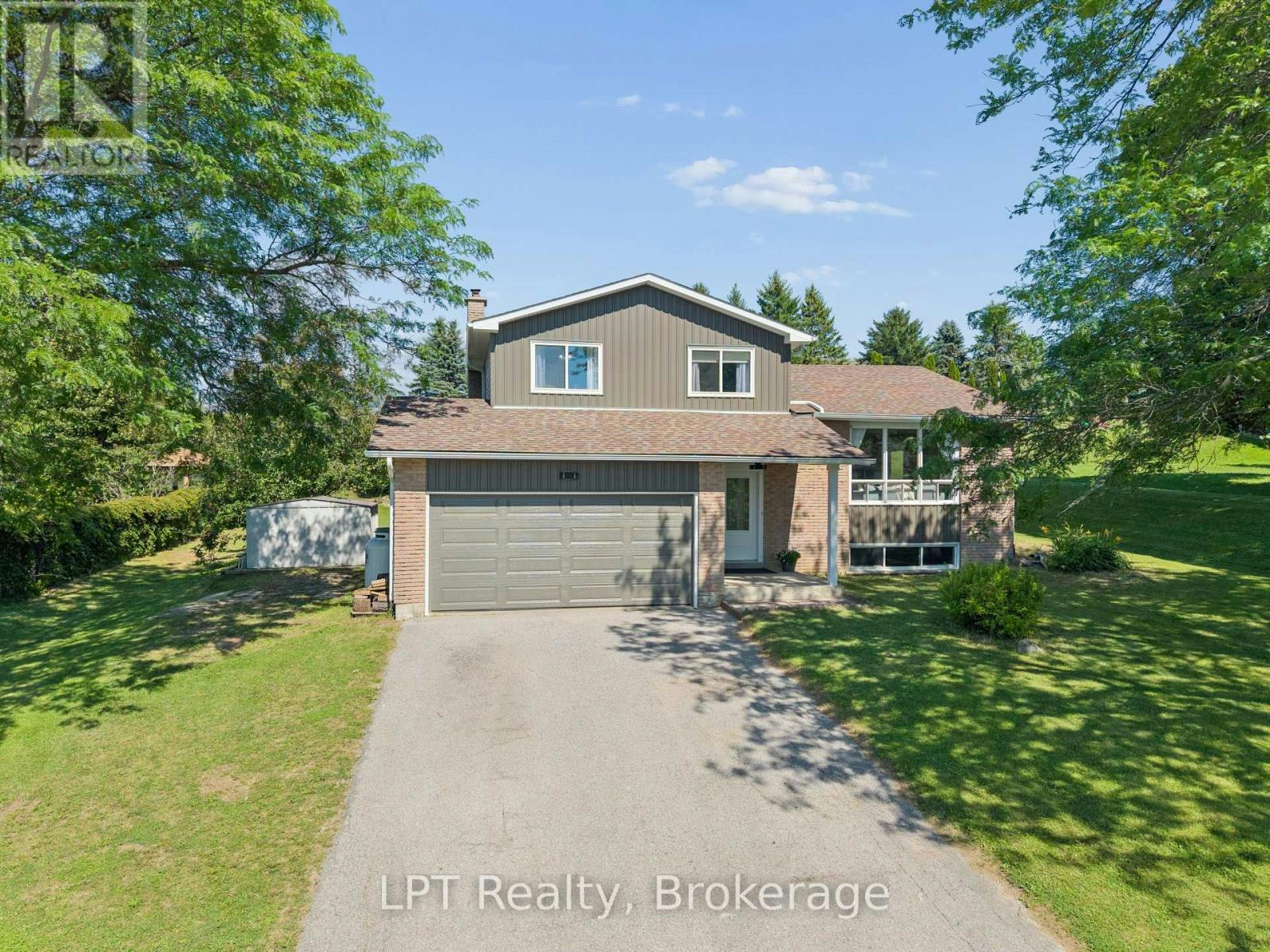 34 Oxtoby Lane, Uxbridge, ON, L0C 1C0