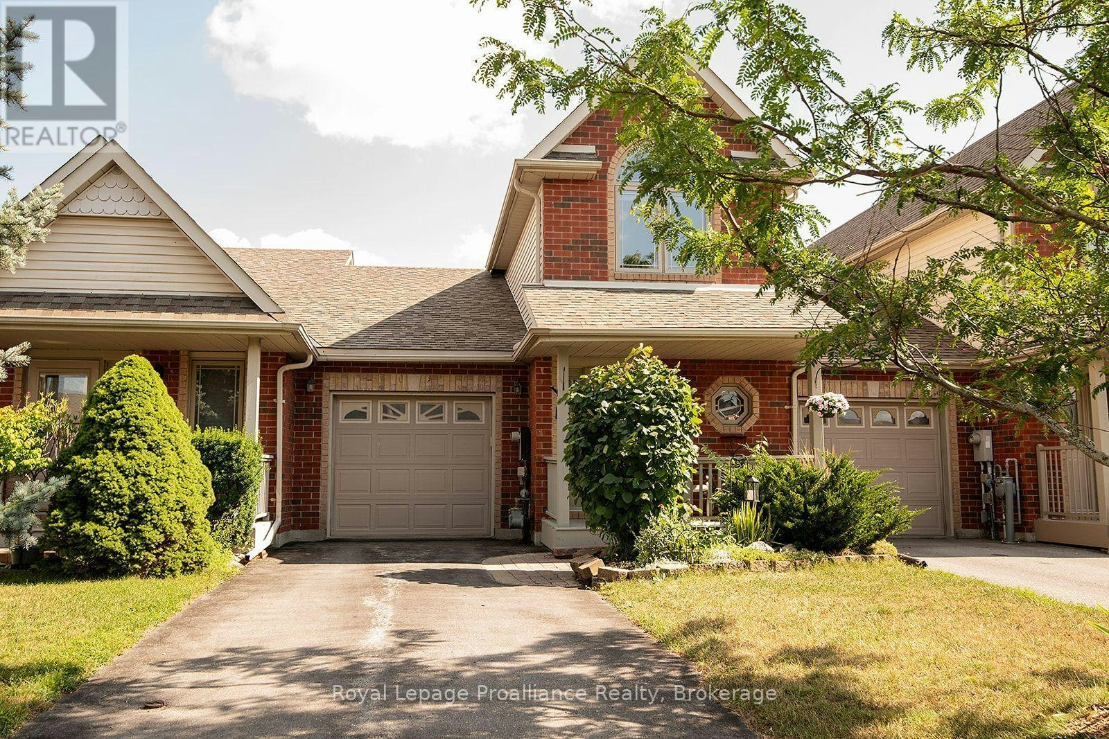 31 Hawthorn Street, Belleville, ON, K8P 5M6