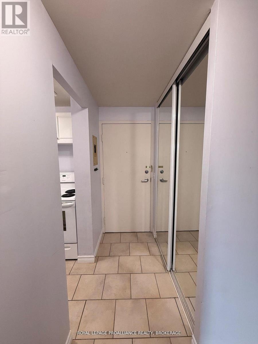 611-358 Queen Mary Road, Kingston, ON, K7M 7E8 - 4