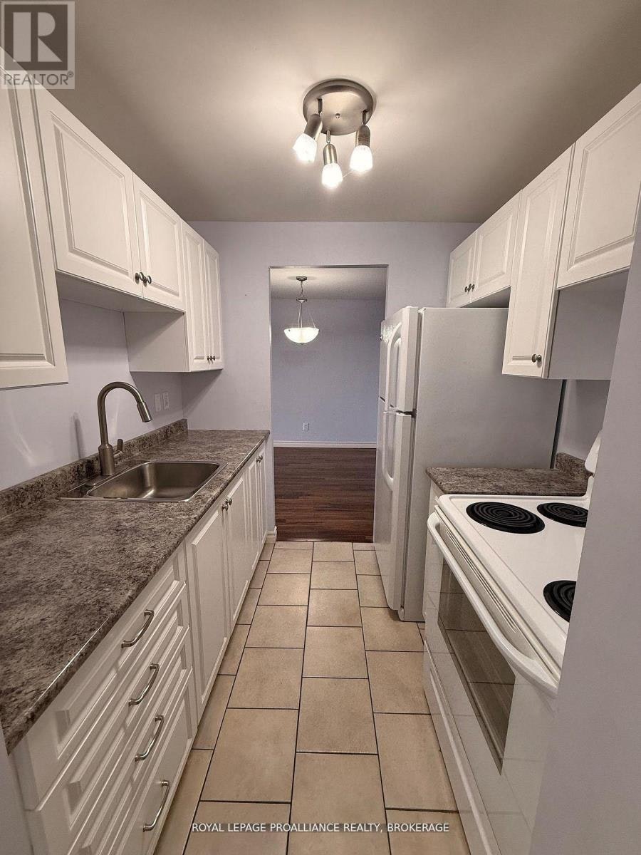 611-358 Queen Mary Road, Kingston, ON, K7M 7E8 - 5