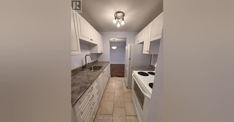 611-358 Queen Mary Road, Kingston, ON, K7M 7E8 - 5