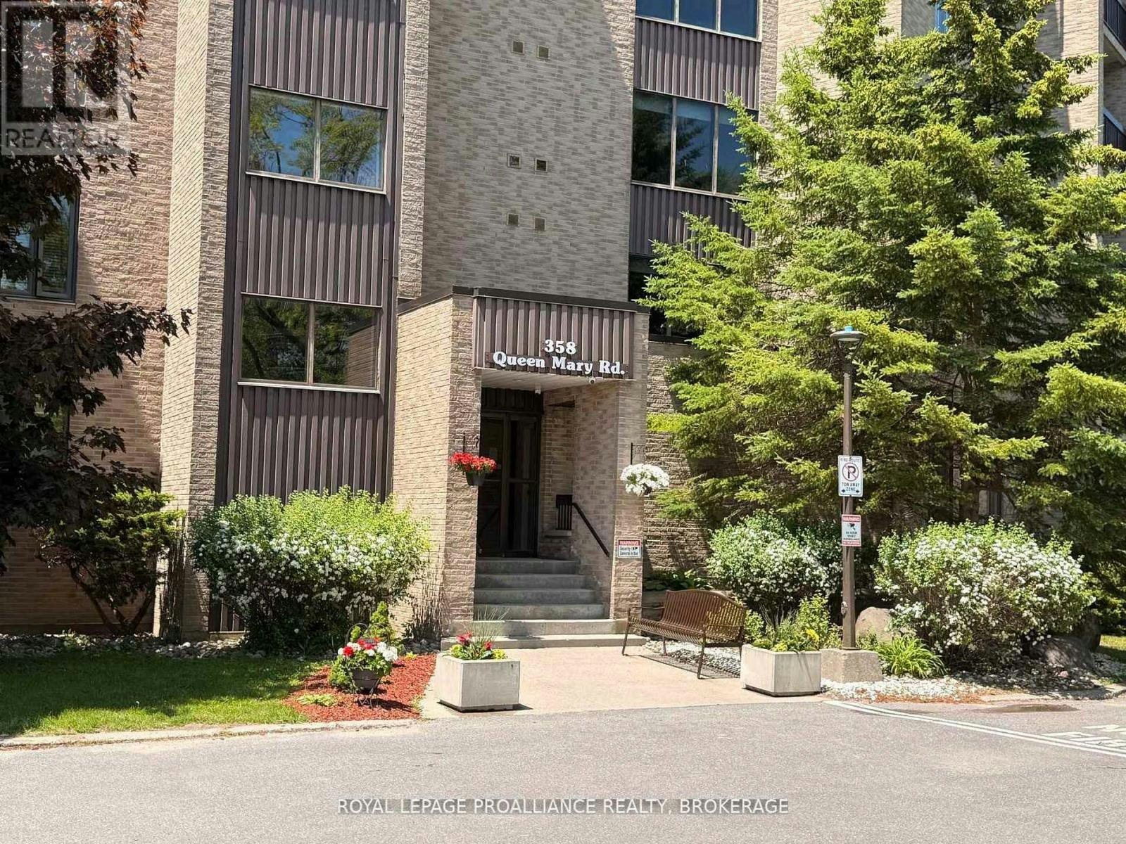 611-358 Queen Mary Road, Kingston, ON, K7M 7E8