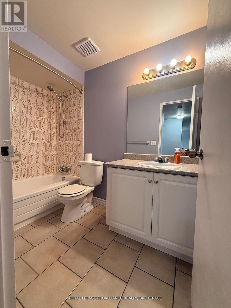 611-358 Queen Mary Road, Kingston, ON, K7M 7E8 - 15