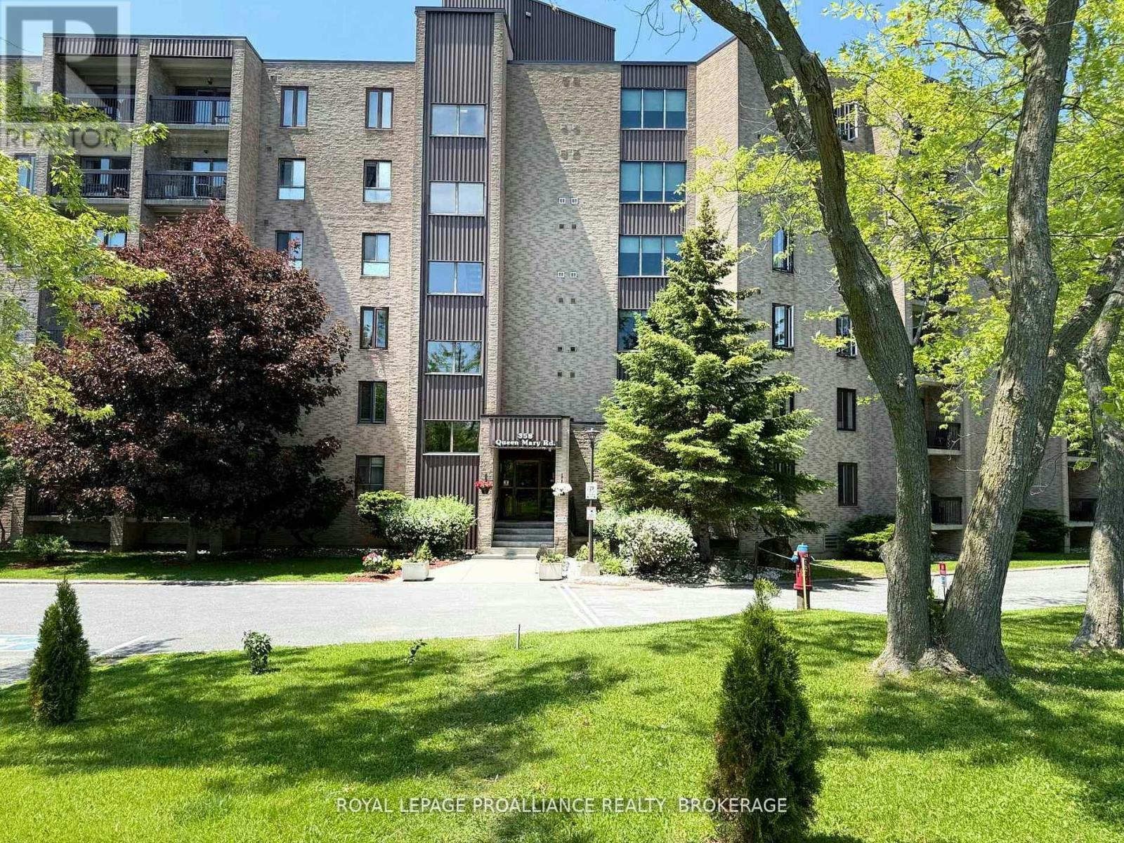 611-358 Queen Mary Road, Kingston, ON, K7M 7E8 - 2