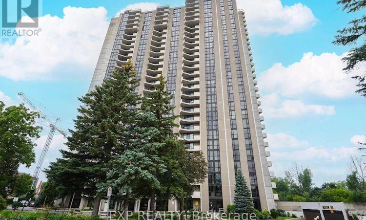 704-1025 Richmond Road