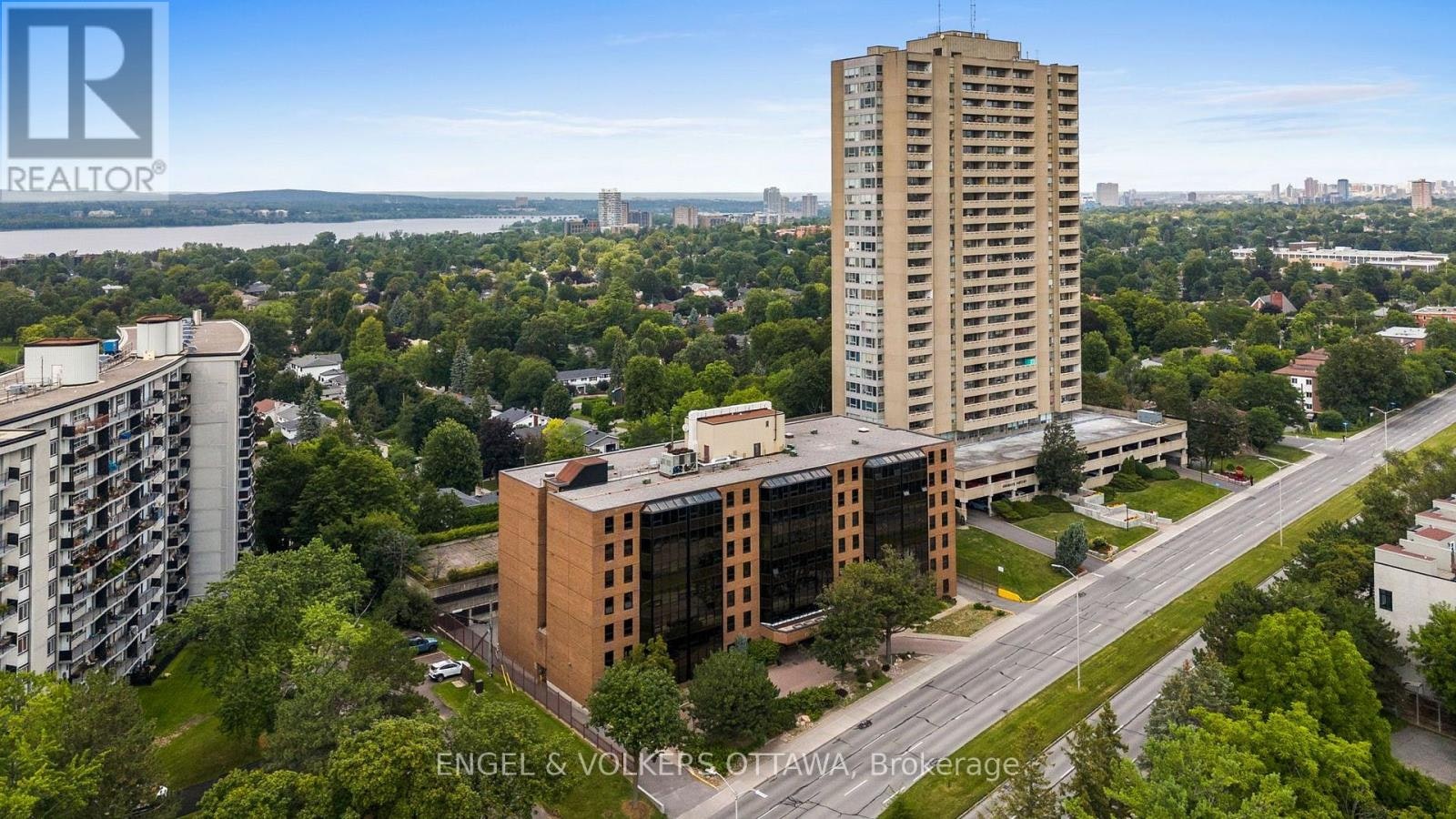 104-2019 Carling Avenue, Ottawa, ON, K2A 4A2