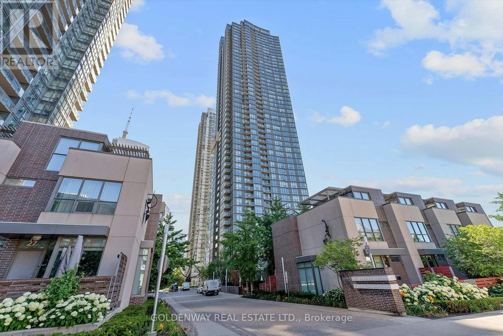 5015-11 Brunel Court, Toronto, ON, M5V 3Y3