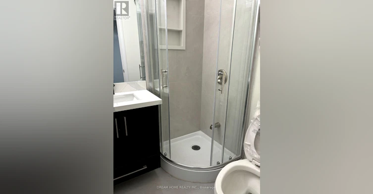 B03-643 Bathurst Street, Toronto, ON, M5S 2R2 - 4
