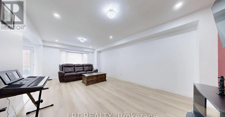 MAIN-17 Glenheather Terrace, Toronto, ON, M1B 5H3 - 5