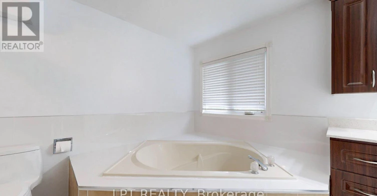 MAIN-17 Glenheather Terrace, Toronto, ON, M1B 5H3 - 33