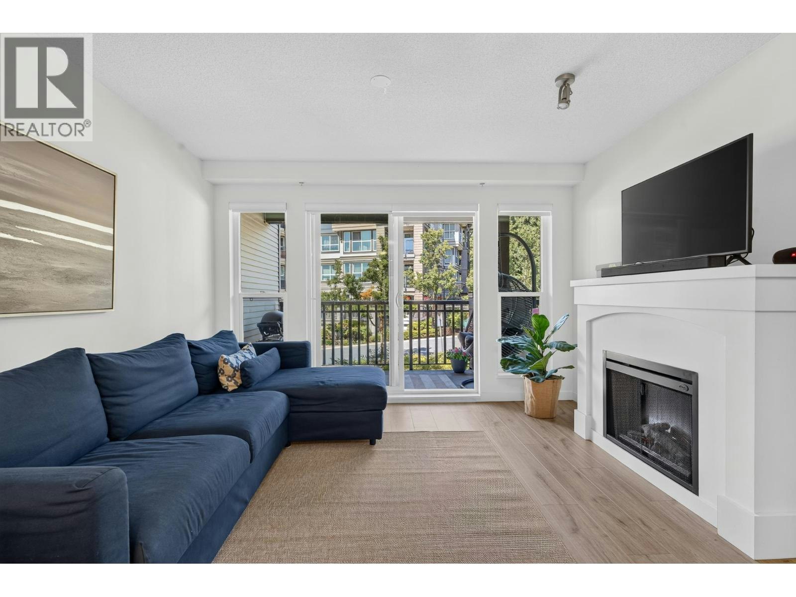 307-3082 Dayanee Springs Boulevard, Coquitlam, BC, V3E 0A3