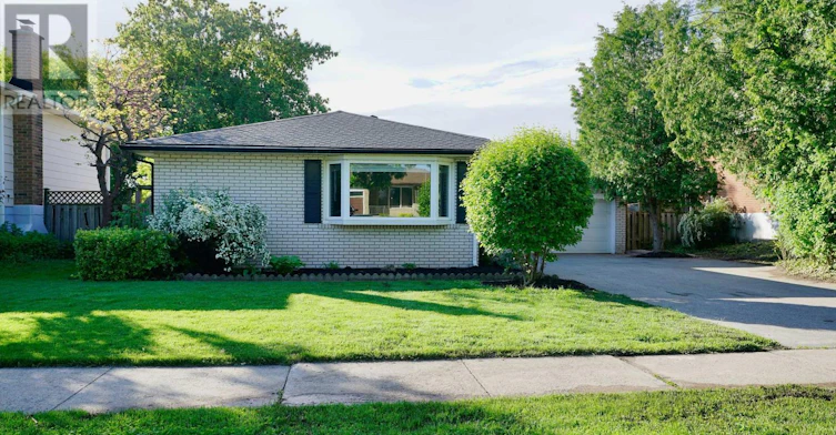 26 Miller Road, Oakville, ON, L6H 1J6 - 2