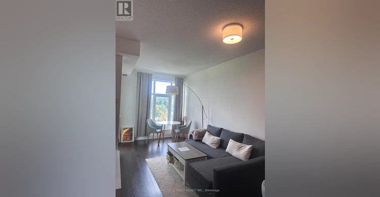726-2 Old Mill Drive, Toronto, ON, M6S 0A2 - 6