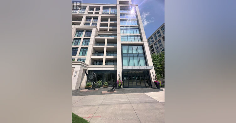 726-2 Old Mill Drive, Toronto, ON, M6S 0A2
