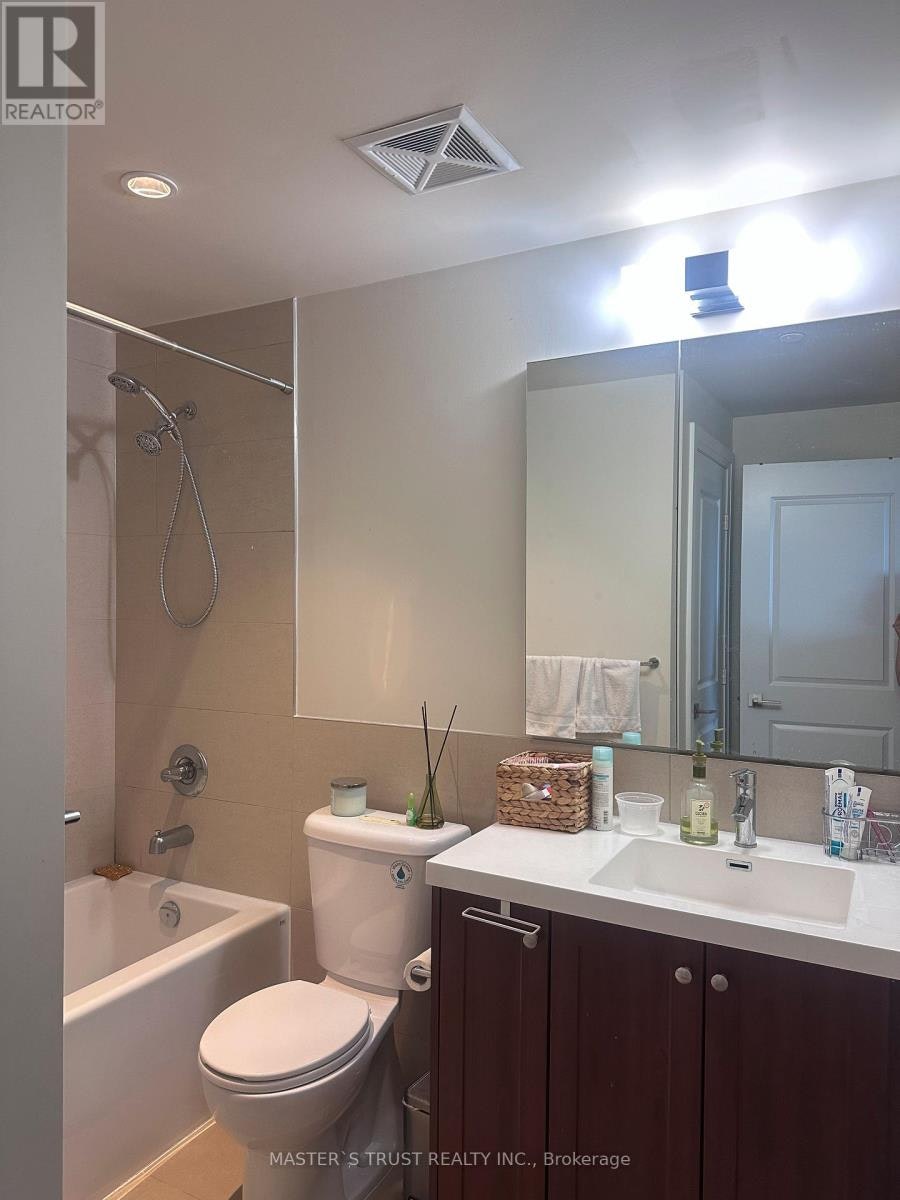 726-2 Old Mill Drive, Toronto, ON, M6S 0A2 - 7