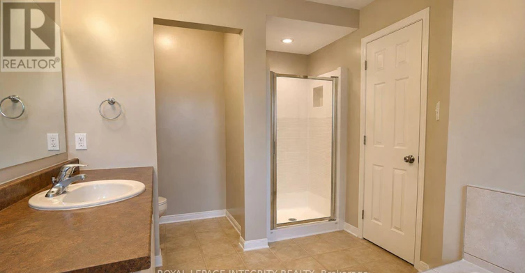302 Quetico Private, Ottawa, ON, K2J 0E7 - 15