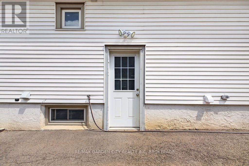 LOWER-191 43rd Street EAST, Hamilton, ON, L8T 3C3 - 3
