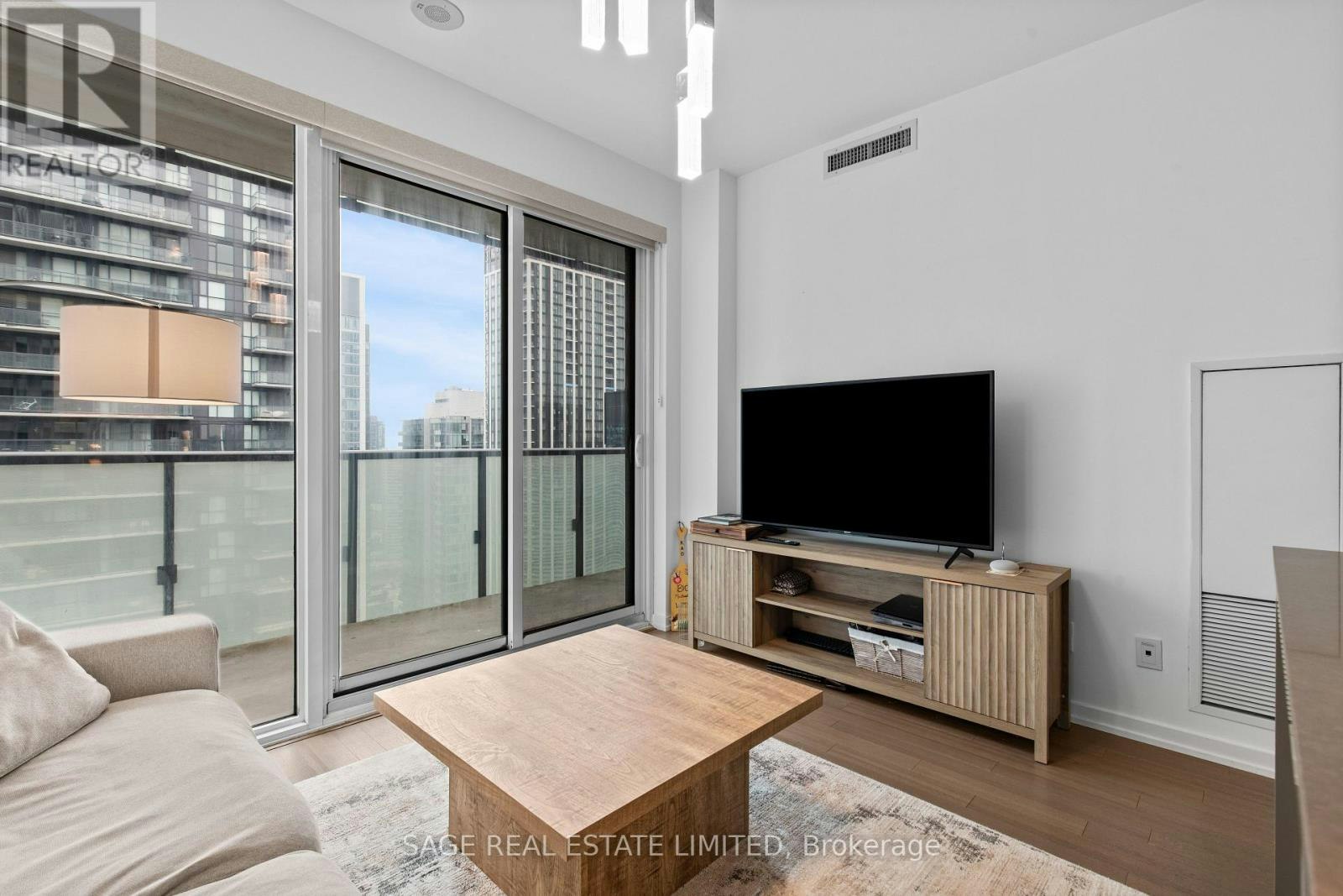 3308-101 Peter Street, Toronto, ON, M5V 0G6 - 9