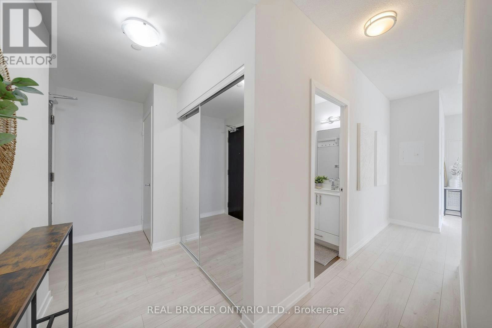 603-225 Sackville Street, Toronto, ON, M5A 0B9 - 3