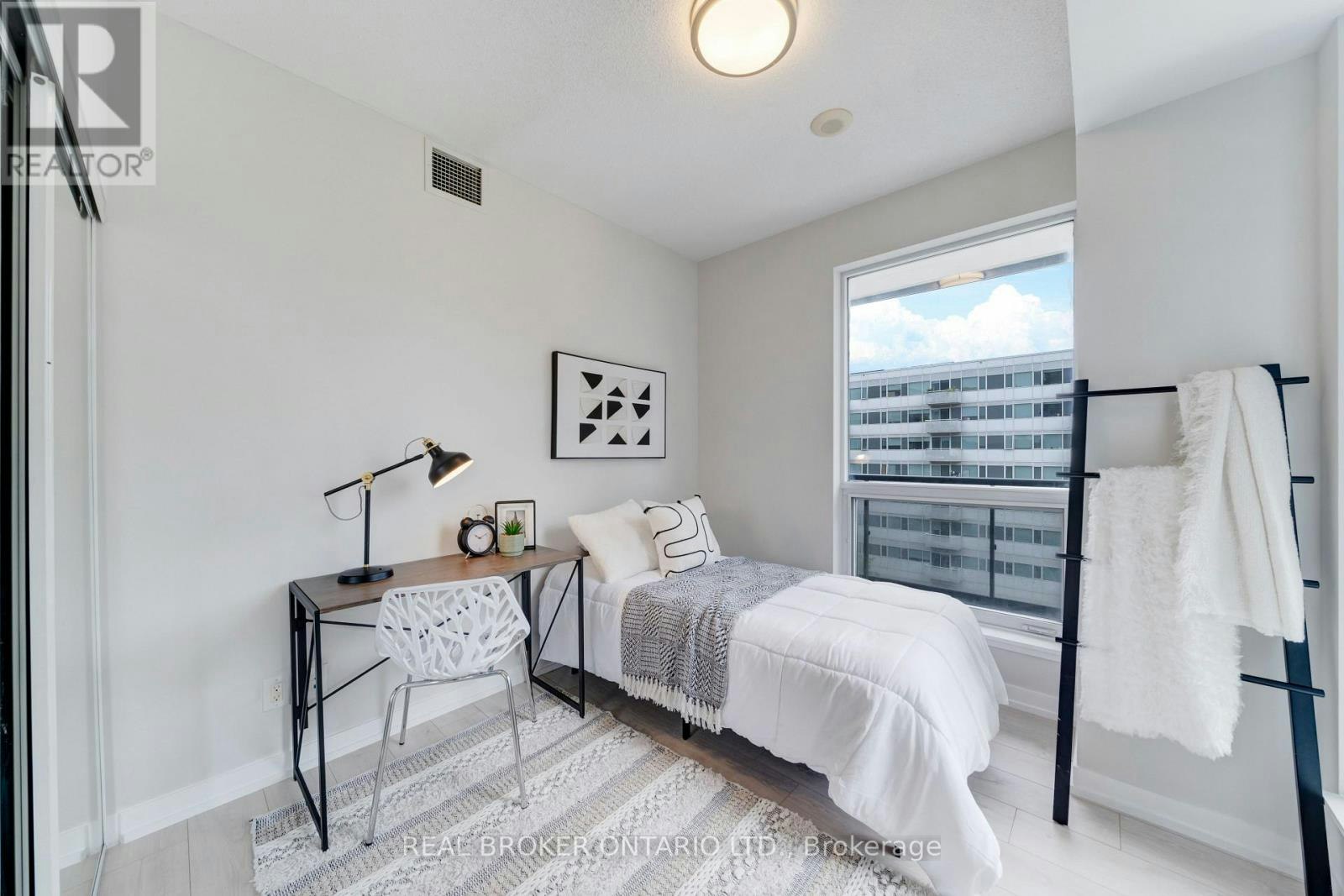 603-225 Sackville Street, Toronto, ON, M5A 0B9 - 4