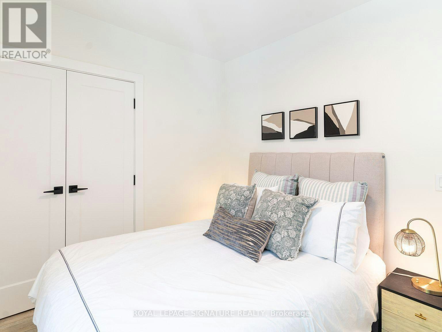 UPPER-129 Kenilworth Avenue, Toronto, ON, M4L 3S7 - 13