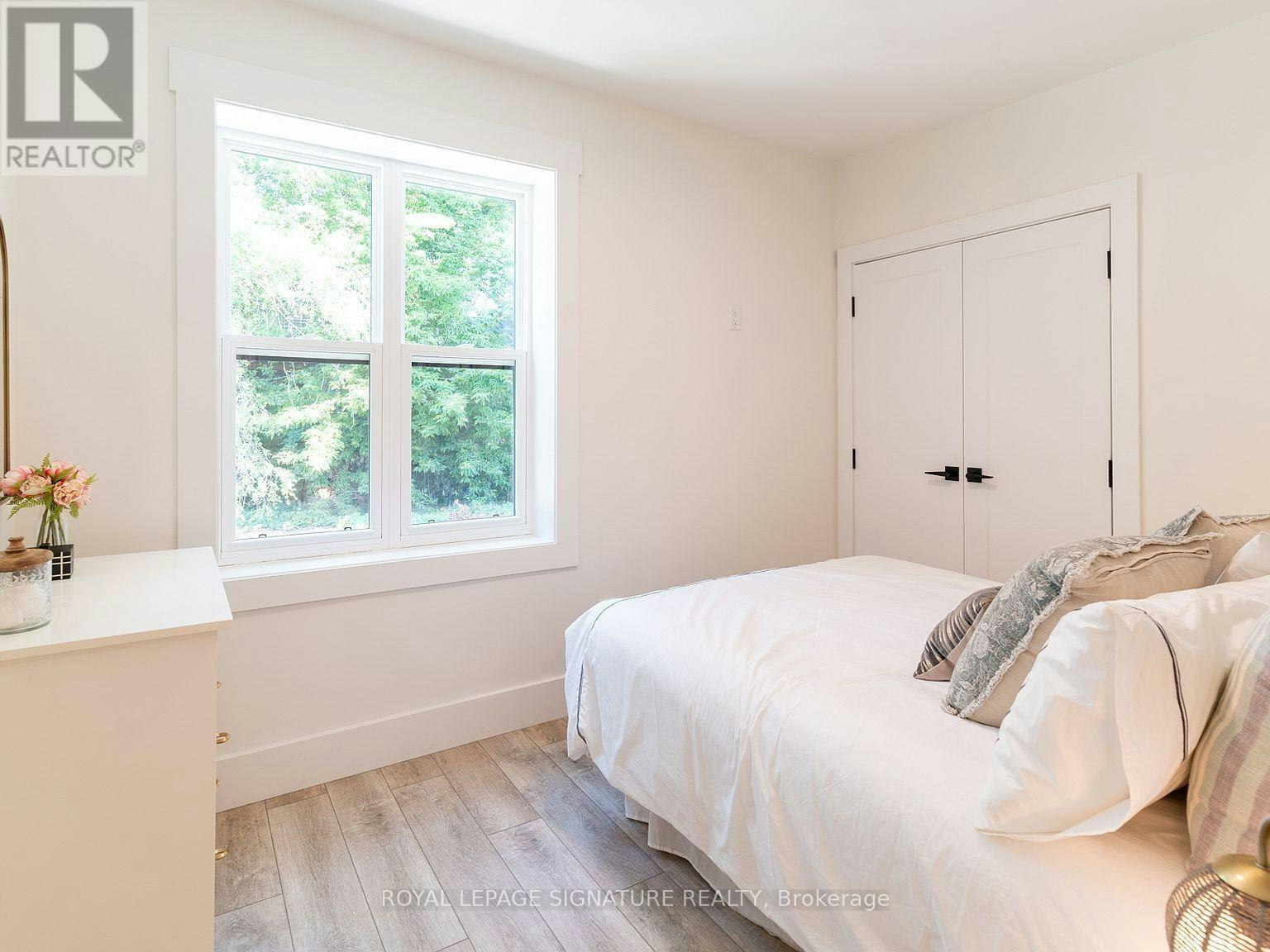 UPPER-129 Kenilworth Avenue, Toronto, ON, M4L 3S7 - 14