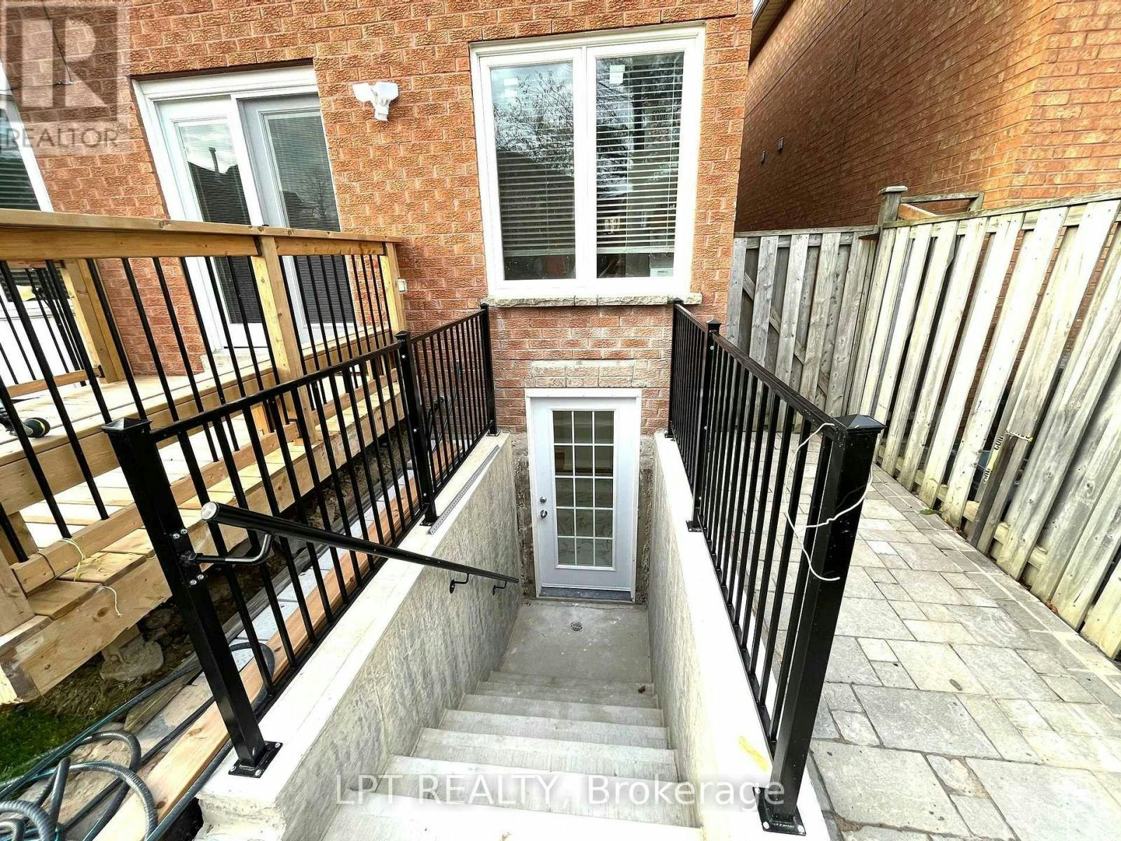 BSMT-17 Glenheather Terrace, Toronto, ON, M1B 5H3 - 5