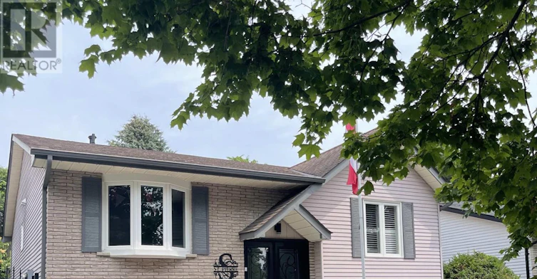 875 Exeter Street, Oshawa, ON, L1G 6R9