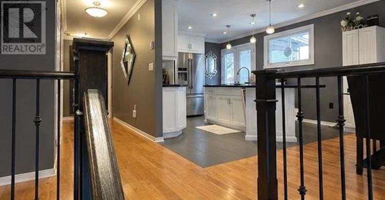 875 Exeter Street, Oshawa, ON, L1G 6R9 - 4