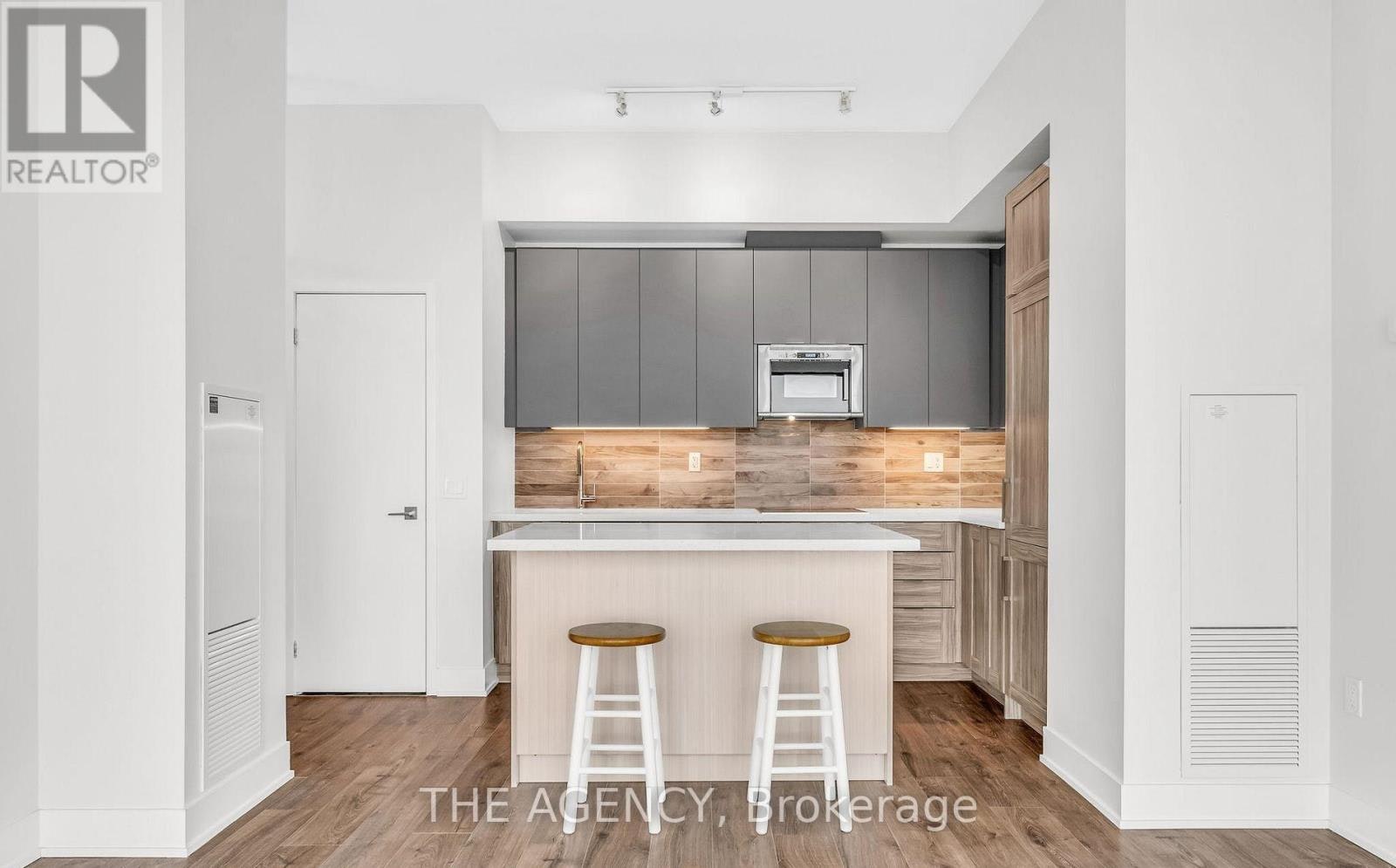 3707-2908 7 Highway, Vaughan, ON, L4K 0K5