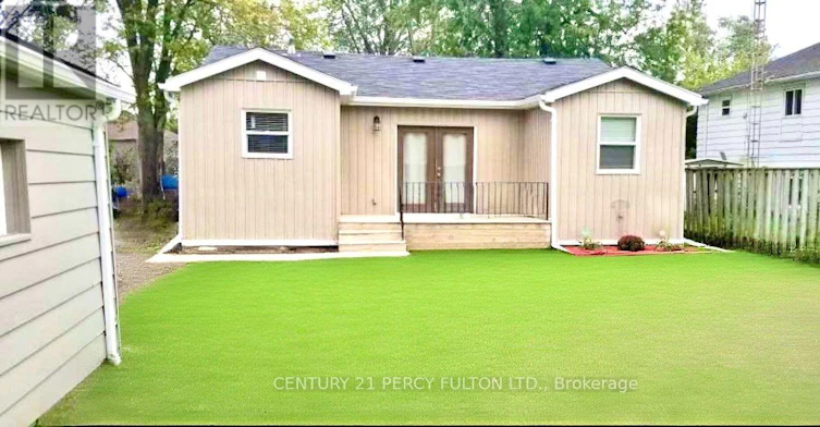 242 Simcoe Avenue, Georgina, ON, L4P 2H8