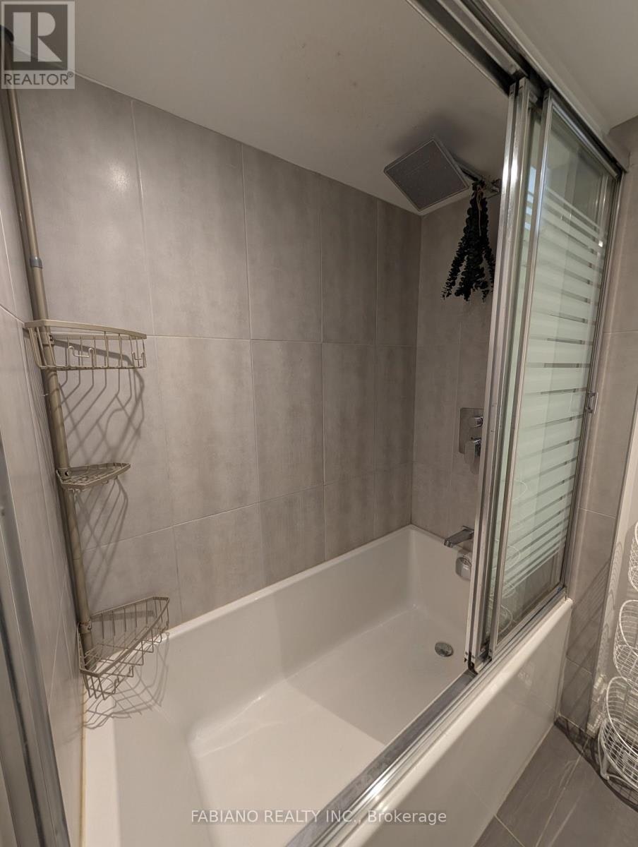LOWER-1036 Dovercourt Road, Toronto, ON, M6H 2X8 - 14