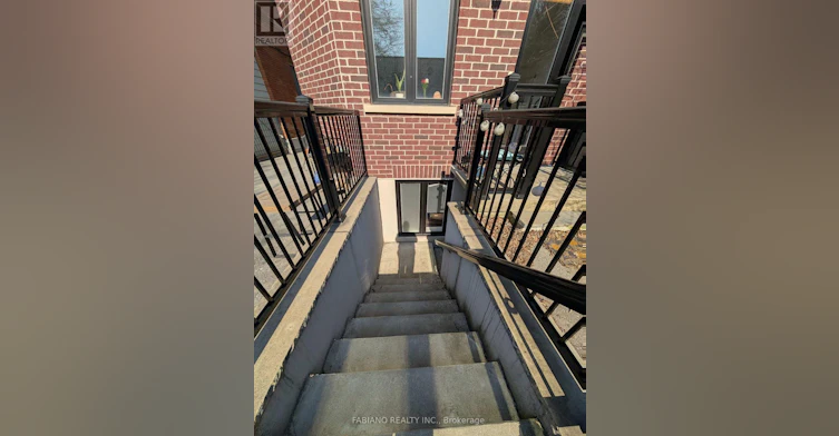 LOWER-1036 Dovercourt Road, Toronto, ON, M6H 2X8 - 18