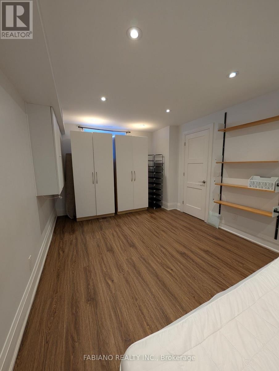 LOWER-1036 Dovercourt Road, Toronto, ON, M6H 2X8 - 10