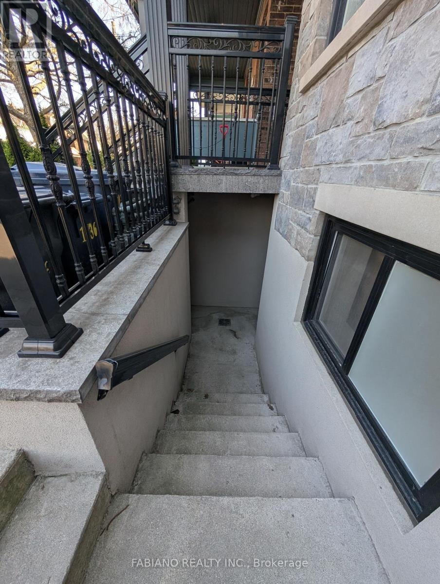 LOWER-1036 Dovercourt Road, Toronto, ON, M6H 2X8 - 22