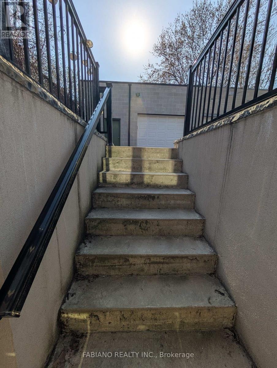 LOWER-1036 Dovercourt Road, Toronto, ON, M6H 2X8 - 20