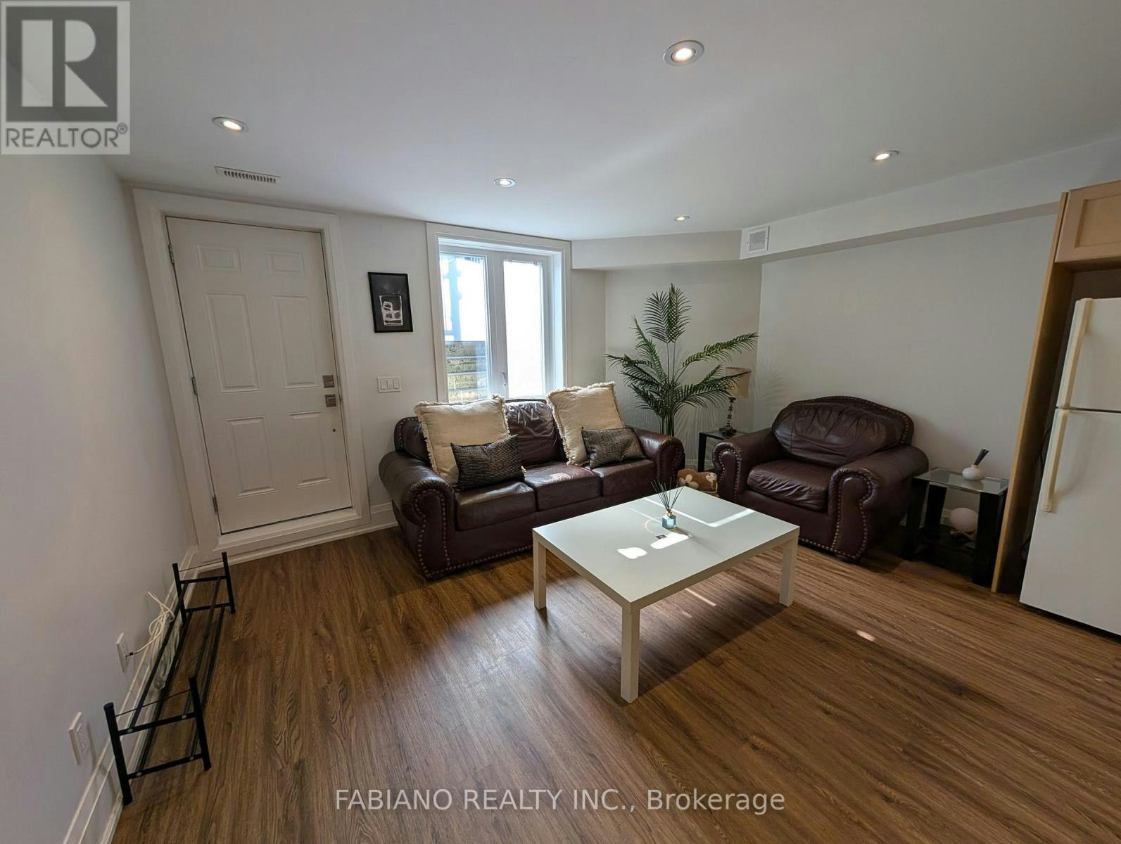 LOWER-1036 Dovercourt Road, Toronto, ON, M6H 2X8 - 5