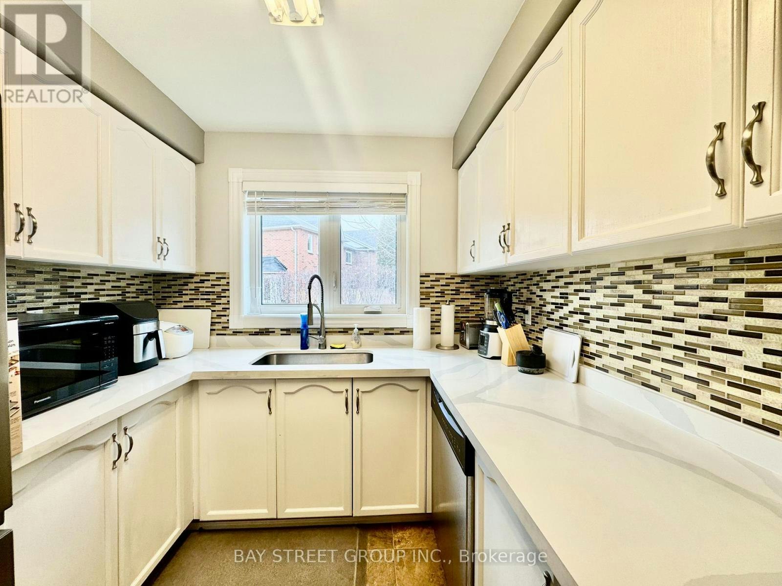 38A-5940 Glen Erin Drive, Mississauga, ON, L5M 5W9 - 11