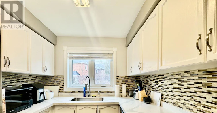38A-5940 Glen Erin Drive, Mississauga, ON, L5M 5W9 - 11