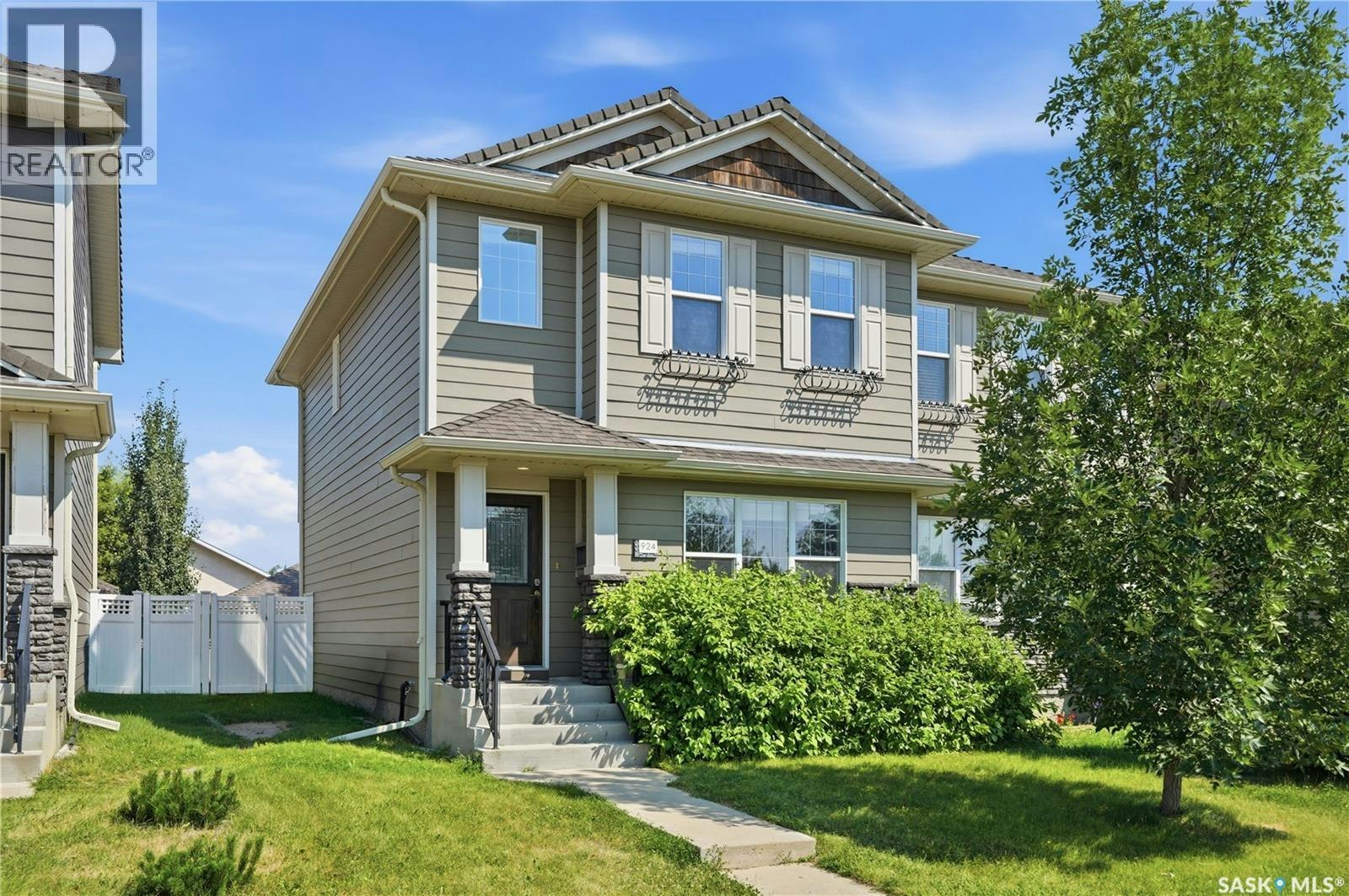 924 Stonebridge Common, Saskatoon, SK, S7T 0N2