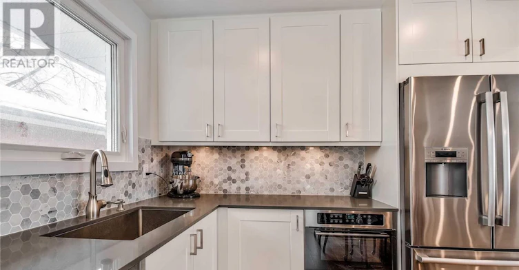 3 Shakespeare Drive, Guelph, ON, N1E 6G5 - 4