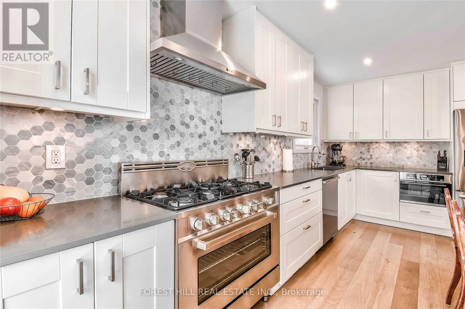 3 Shakespeare Drive, Guelph, ON, N1E 6G5 - 3