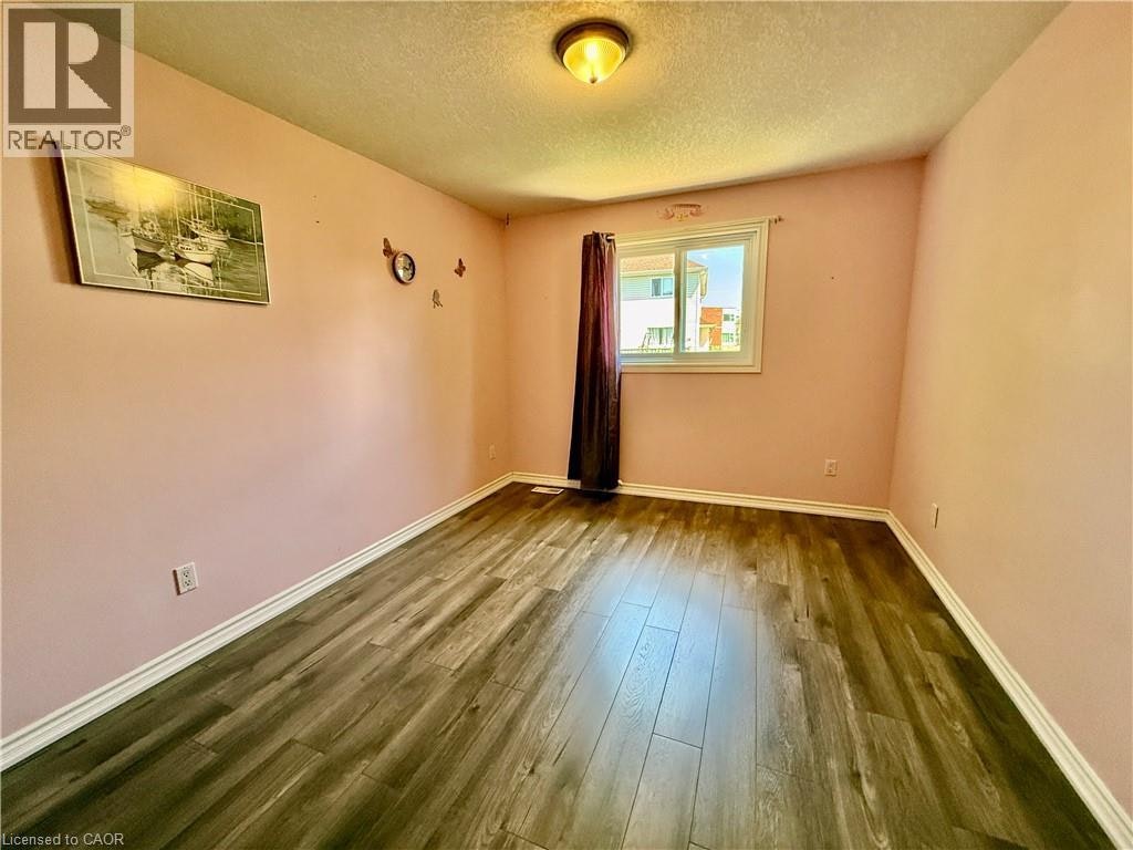 596 Violet Street, Waterloo, ON, N2V 2V6 - 14