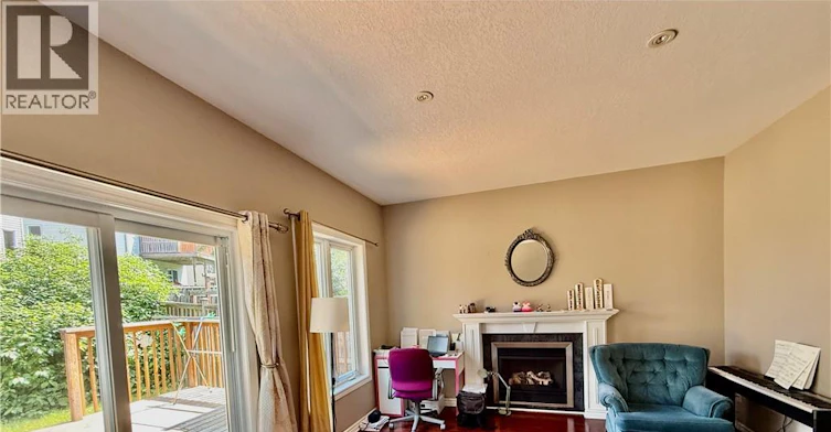 596 Violet Street, Waterloo, ON, N2V 2V6 - 4